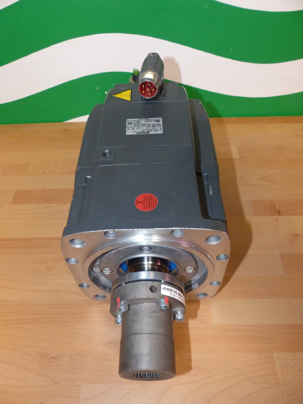 siemens 1fk7083-2ac71-1ch0  1fk70832ac711ch0 used