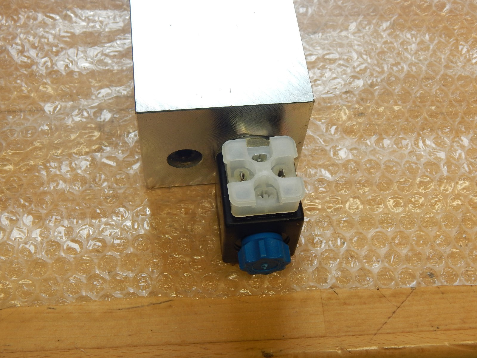 Rexroth HSZ10A490-4X/B-B05G24-3AK4M00 Zwischenplatte R901234360  Unbenutzt