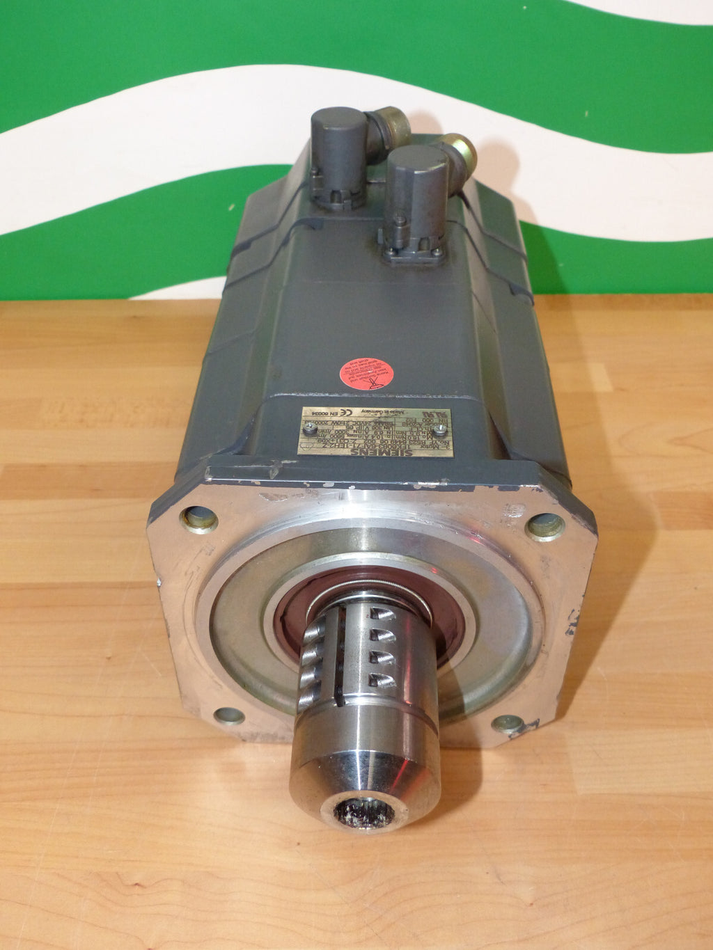 siemens 1fk6083-6af71-1eh2-z  1fk60836af711eh2z used s.Bilder