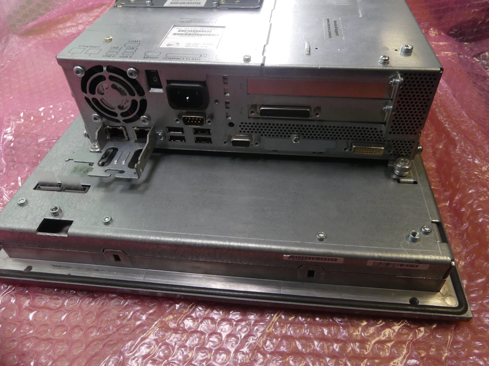 SIEMENS SIMATIC 6AV7803-0BC20-1AA0 6AV7 803-0BC20-1AA0 Panel PC 677 15"