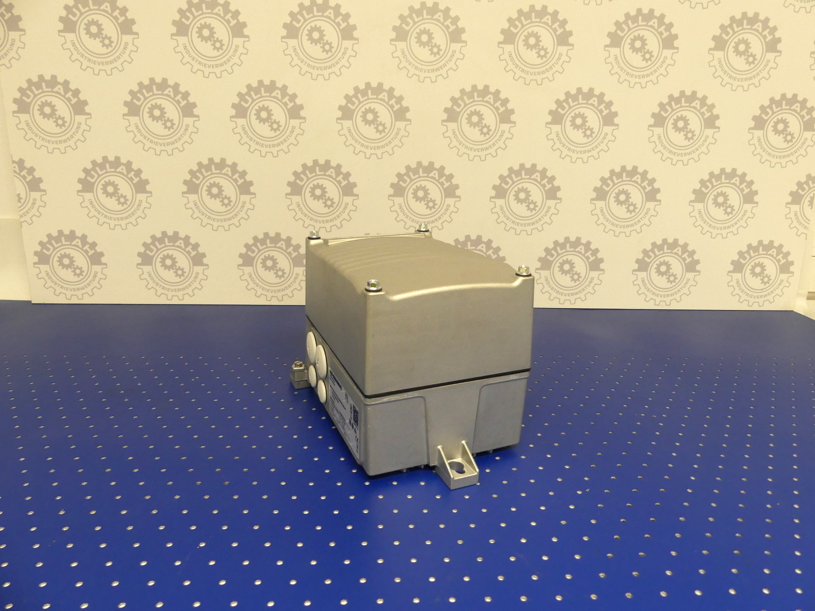 SEW MMF11S00-000-5D3-SFCO0-C/IV/BW1/DFC20A-0032