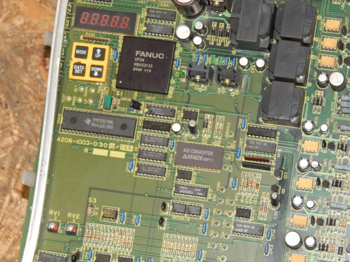 FANUC A20B-1003-0300 / 09A Spindle Drive Board Rahme gebrochen s.Bilder