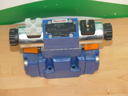 Rexroth 4WEH 10 E47/6EG24N9ETSK4/B10 / Z2FS 6-2-44/10 / 4WE 6 J62/EG24N9K4/B10
