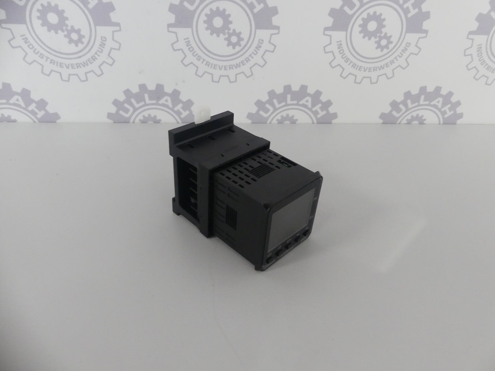 Omron E5CC-TQX3D5M-003