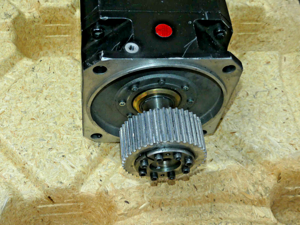 Siemens 1FT6105-8AF71-4AH1 Servomotor Used