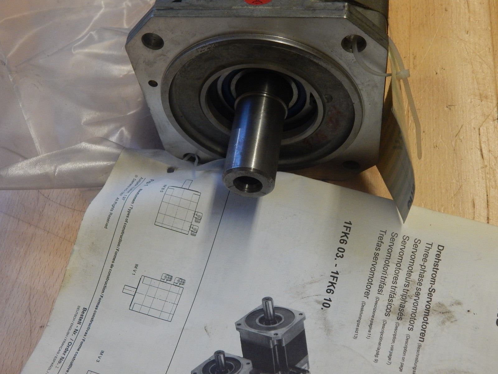 Siemens Brushless Servomotor 1FT6083-6AF71-1EG0 .TOP-ZUSTAND