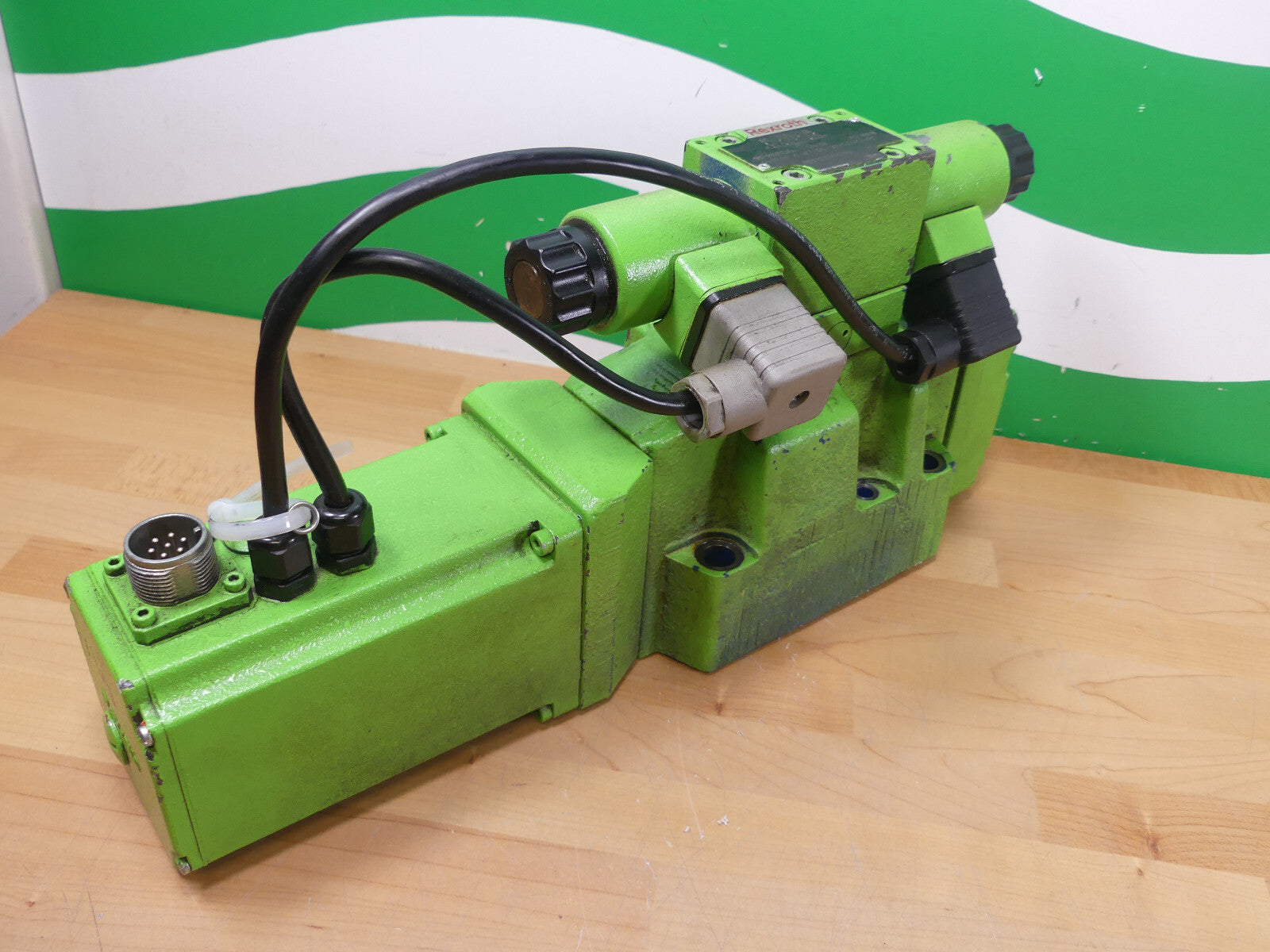 Rexroth 4WRKE 16 E200L-33/6EG24ETK31/A5D3M