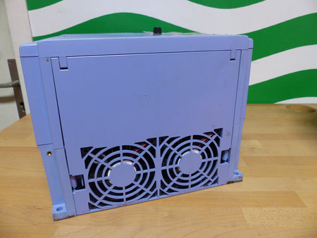 HITACHI  L300P-220HFE2  22KW DEFEKT !