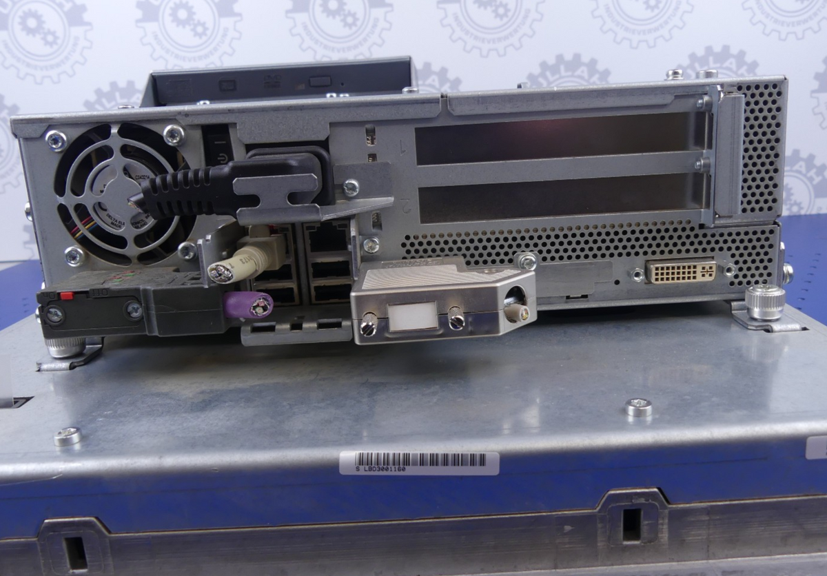 Siemens Simatic HMI IPC677C 6AV 7893-0BH32-1BC0   6AV7893-0BH32-1BC0
