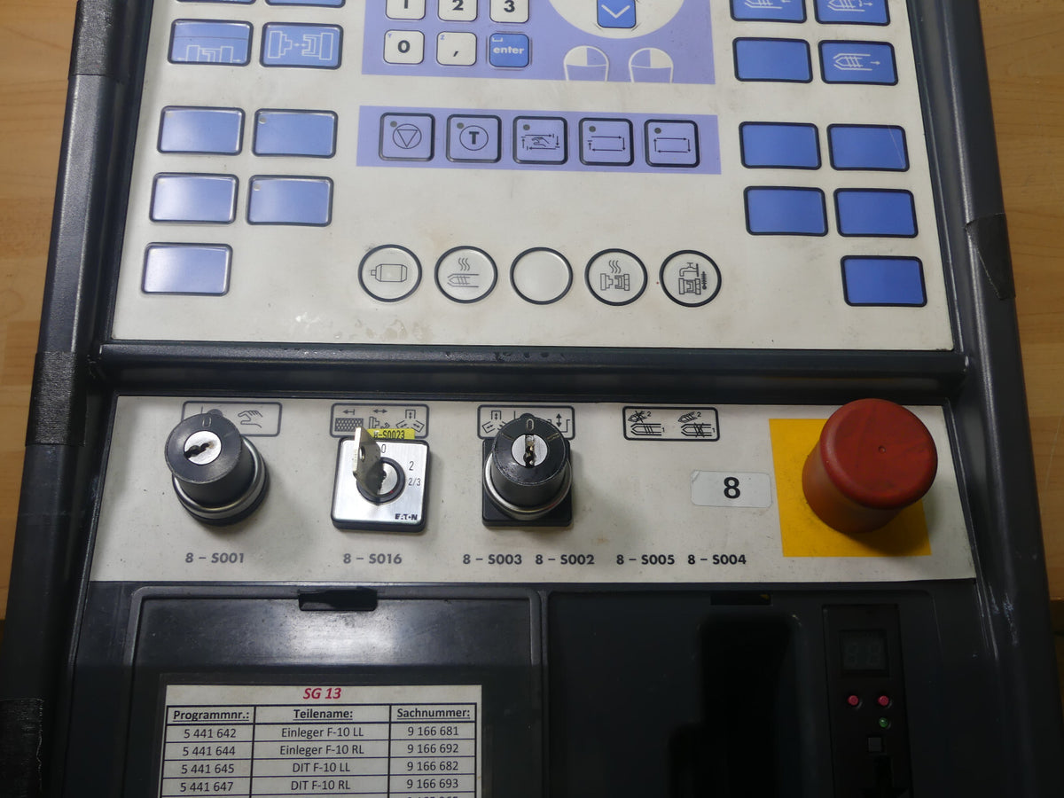 Krauss Maffei MT500 Display  01-360-011 C-STN HW: 1.0 5005000/Ä0 s.Bilder
