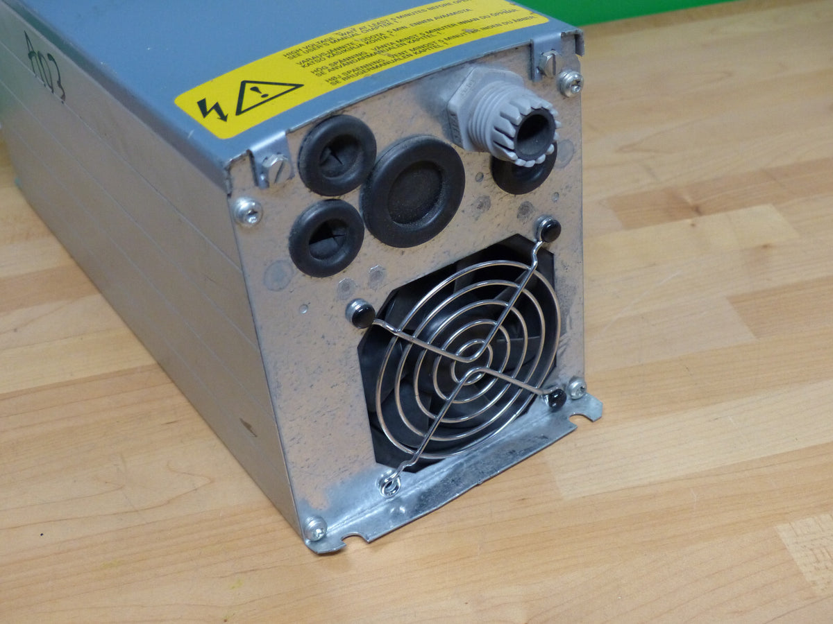 Vaasa Control OY Frequenzumrichter 0.75CXS4A2C1  0,75/1,1kW s.Bilder