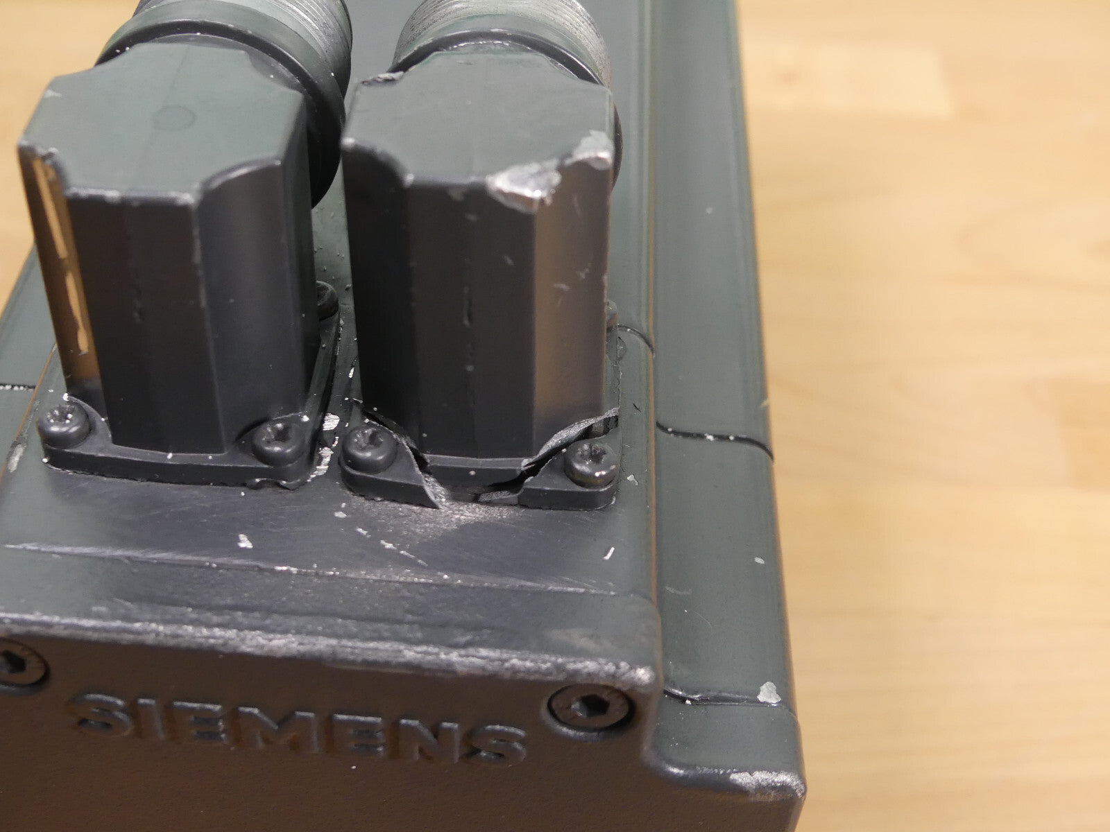 SIEMENS 1FT5044-1AF71-3AA0 Leicht Beschädigt s.Bilder