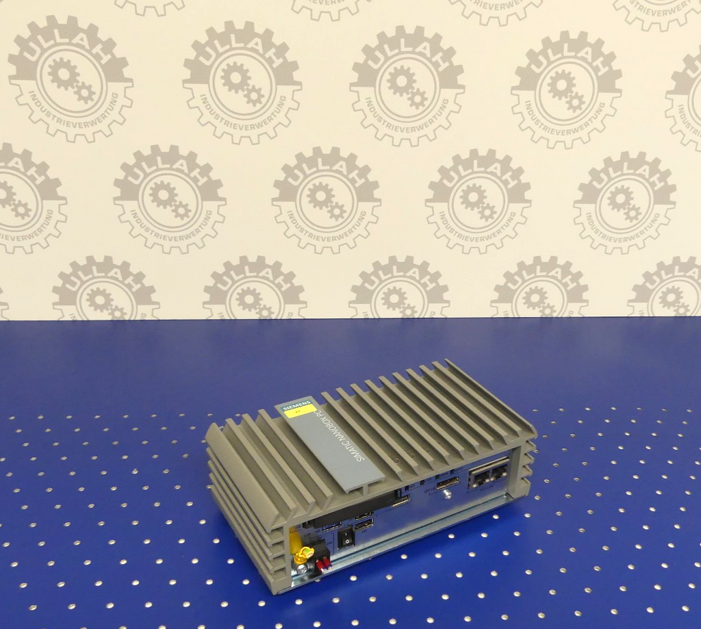 SIEMENS SIMATIC IPC227E  Nanobox PC  6ES7647-8BA11-8CA1