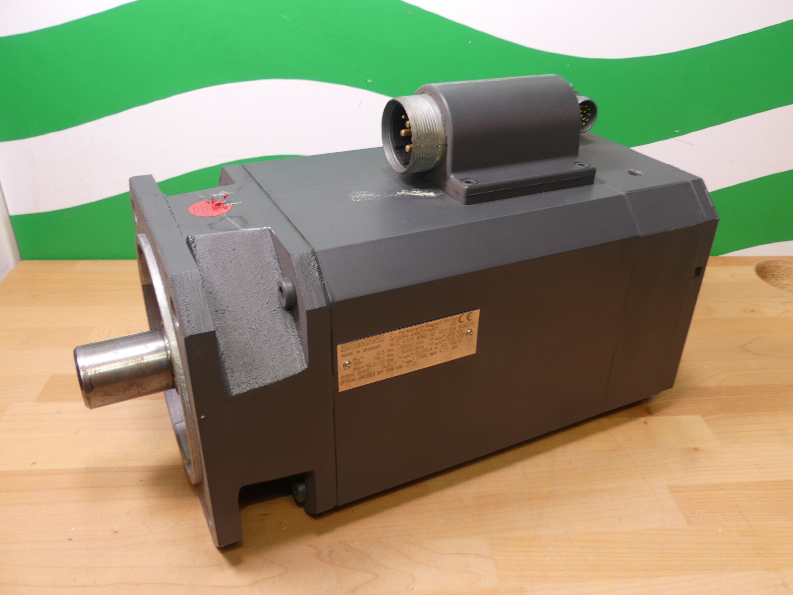 siemens 1ft6084-8ak72-4ad1