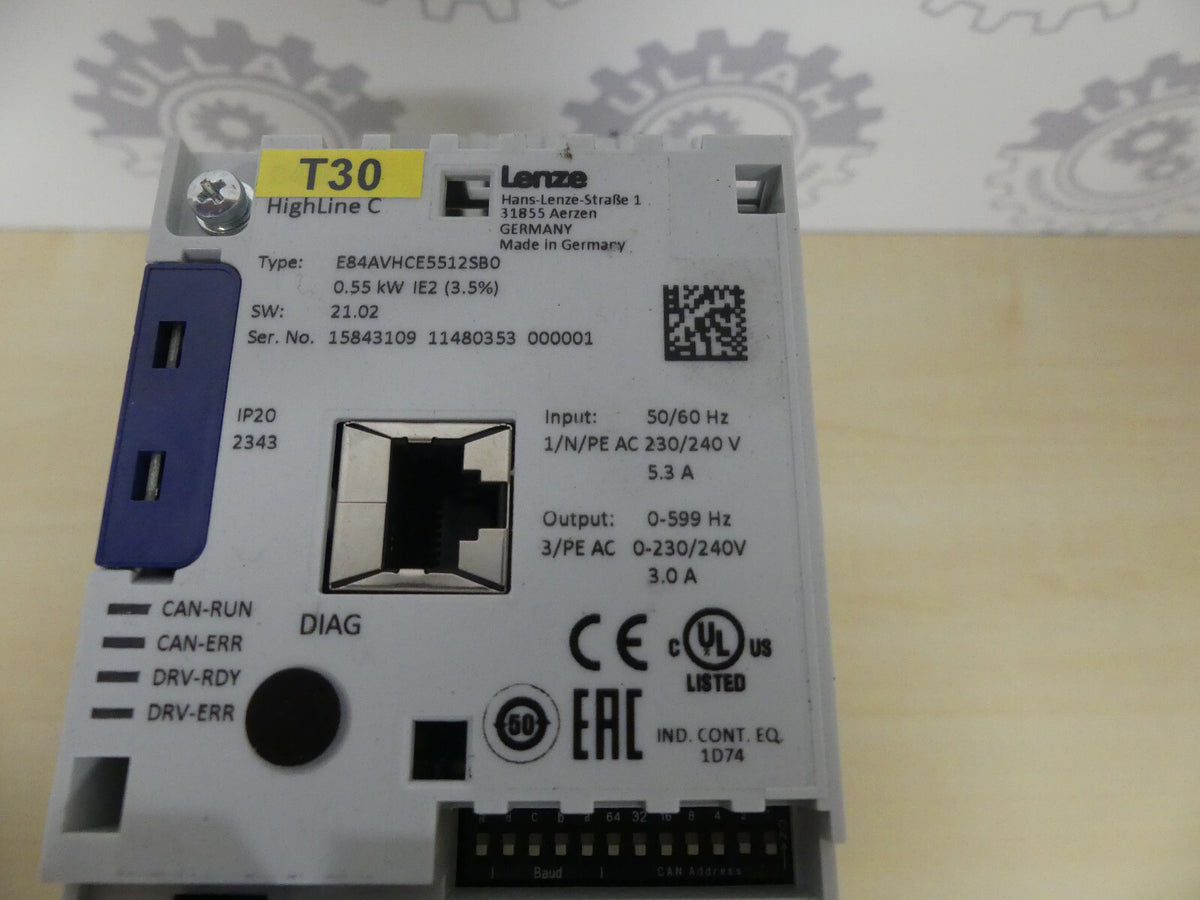 Lenze 8400 HighLine C E84AVHCE5512SB0 Umrichter