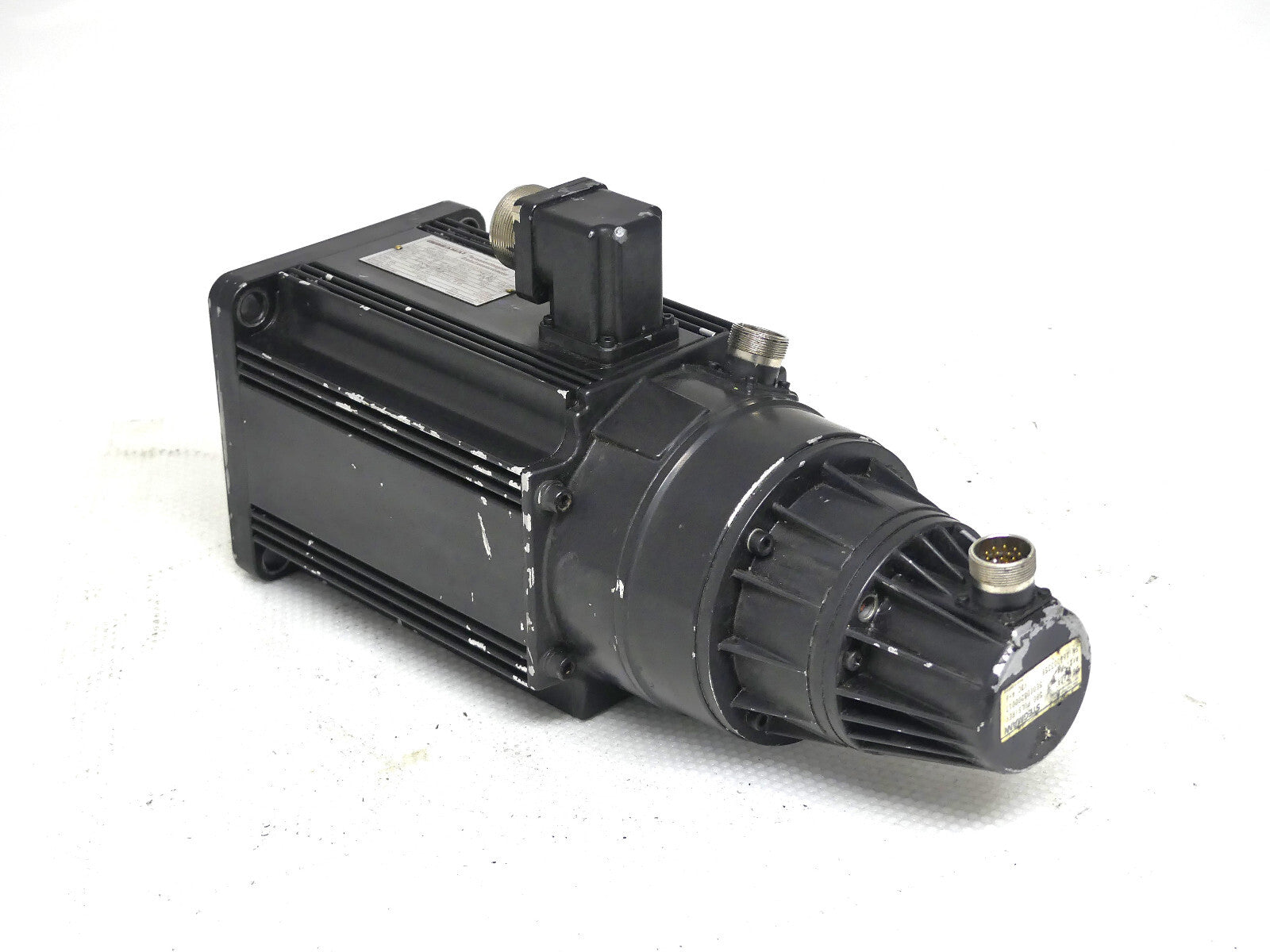 Indramat MAC093A-0-HS-4-C/130-A-0/WI517LV