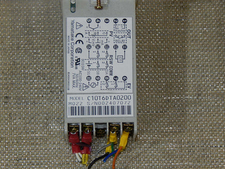   Yamatake SDC10 // C10T6DTA0200  Temperaturregler  used