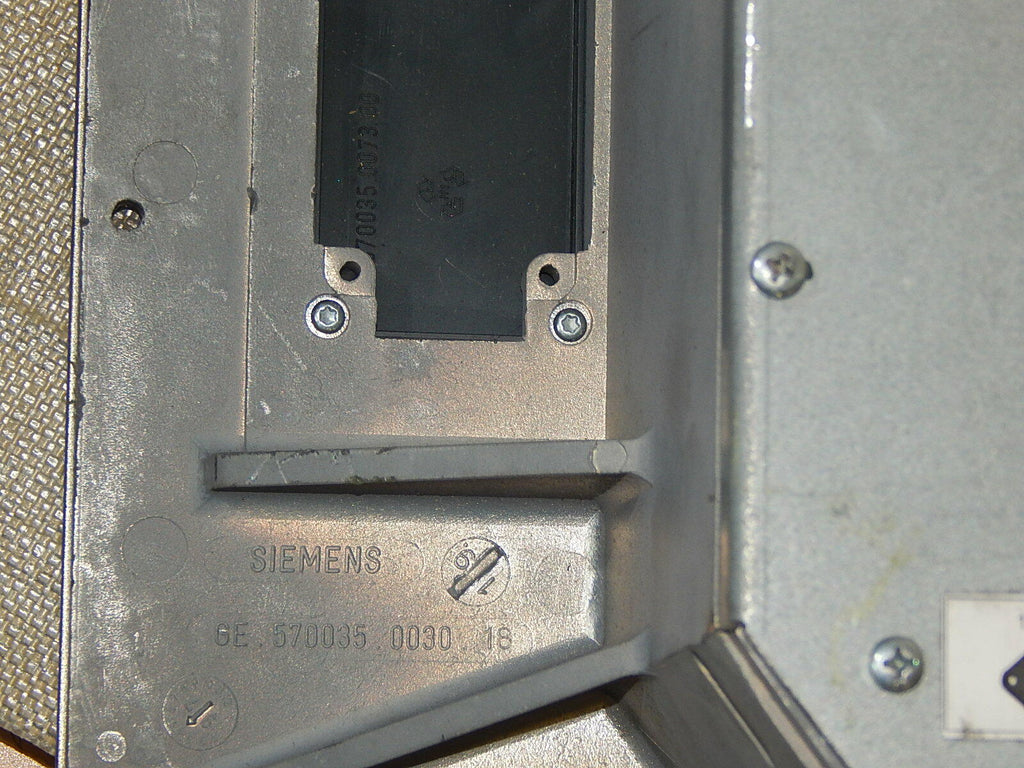  Siemens  Display Monitor 570035.0073.00  PA6-20GK 10GF ecke gebrochen s.Bilder