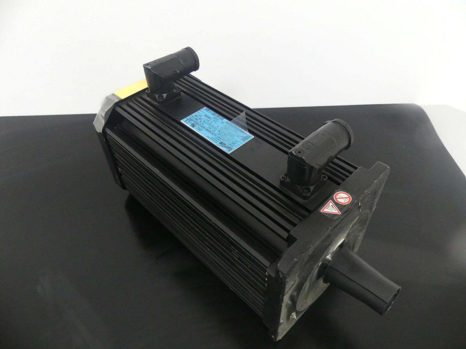 Lenze MCA 14L20-RS0B0-N24R-ST5S00N-R0SU