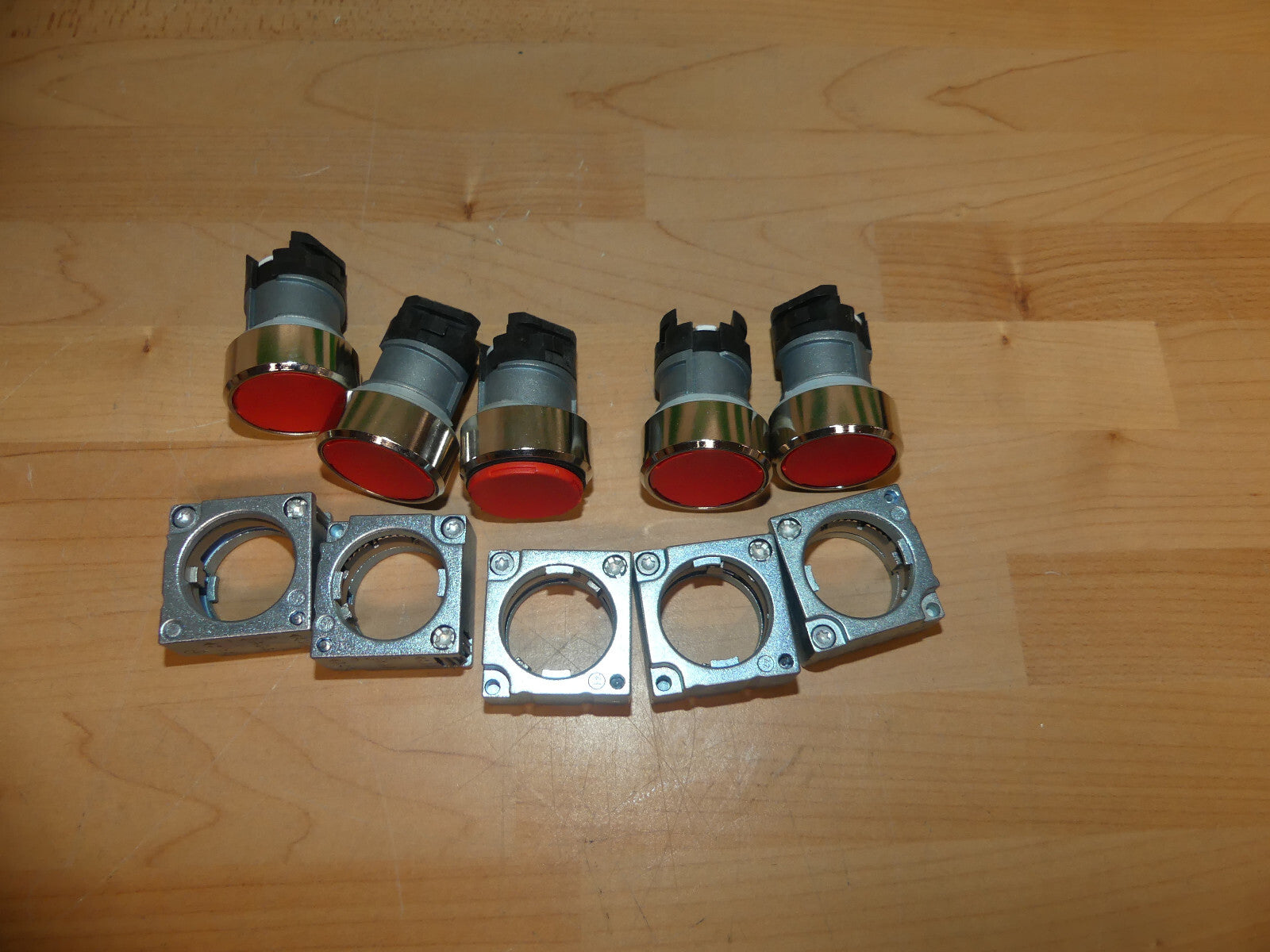 5xSiemens 3SB3 500-0AA21 Drucktaster rot