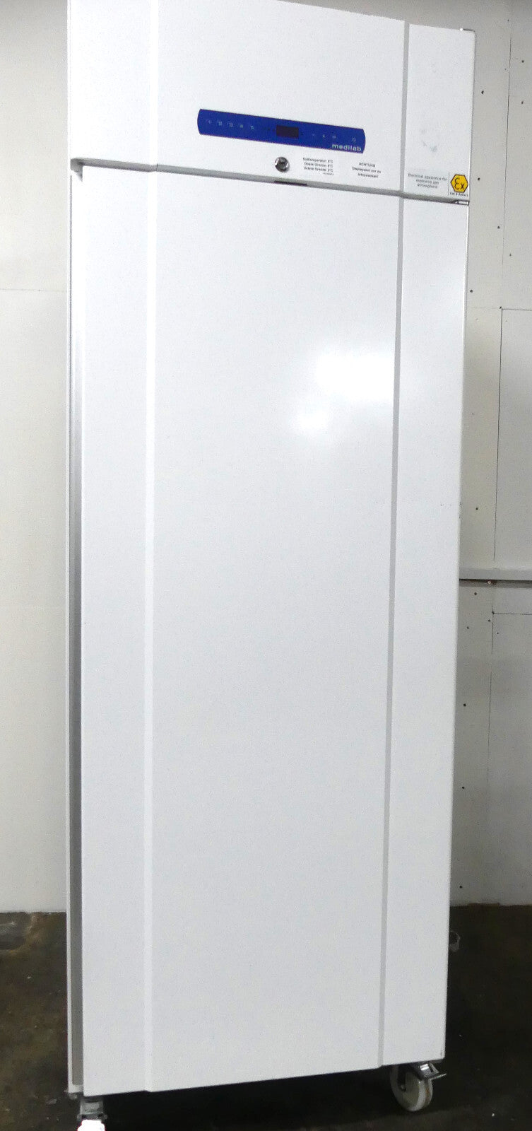 medilab-GRAM Umluft-Kühlschrank  II RR610 LG E 1020304