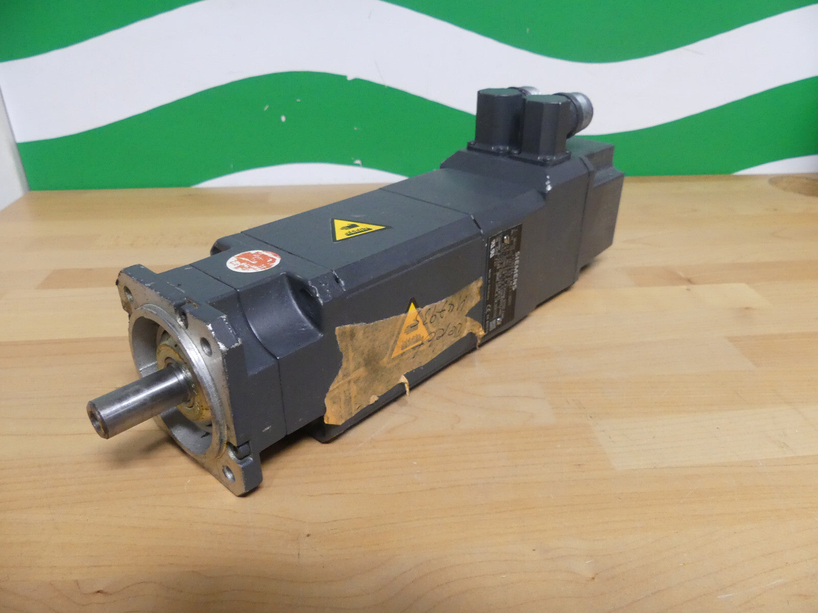 Siemens 1FT6034-1AK71-3EH1  defekt  s.Bilder