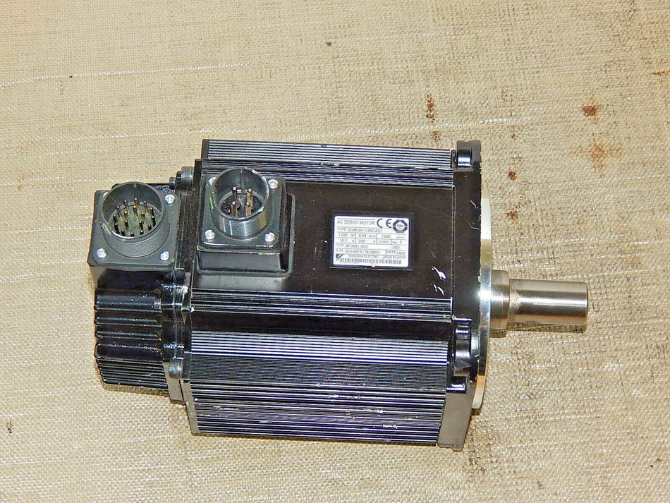Yaskawa Servomotor SGMGH-13ACA21 used s.Bilder