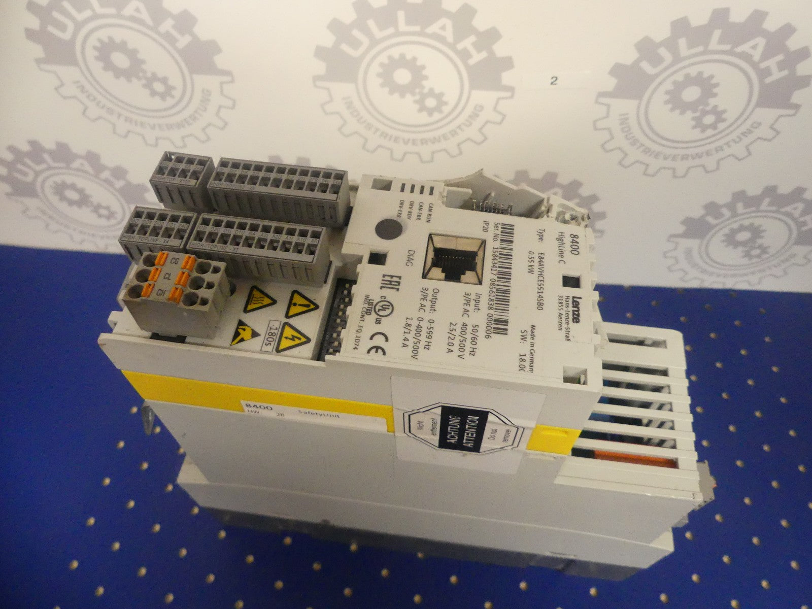 LENZE E84AVHCE5514SB0, beschädigt s. Bilder