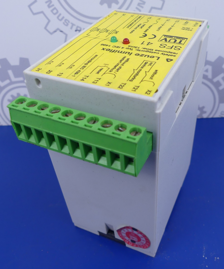 Leuze Lumiflex 4IEC 1496-1 Sicherheitschaltgerät
