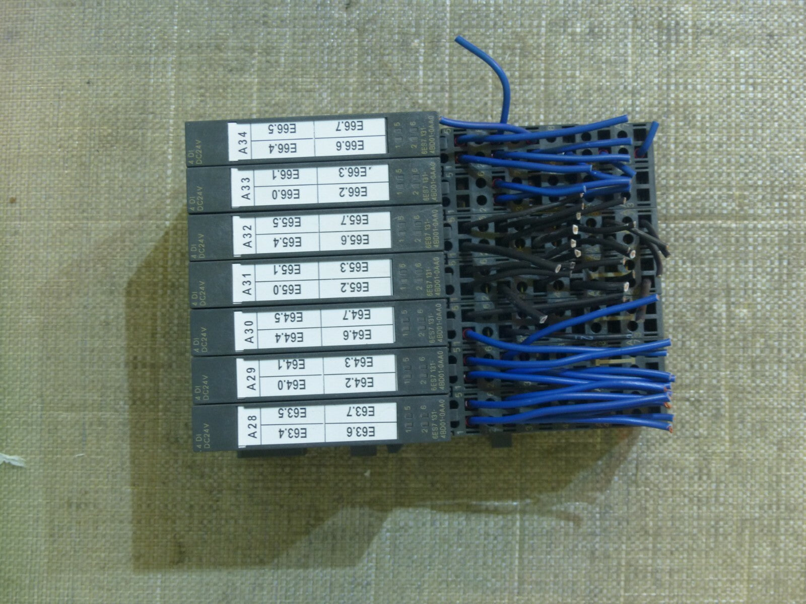 7x Siemens 6ES7 131-4BD01-0AA0 /6ES7131-4BD01-0AA0