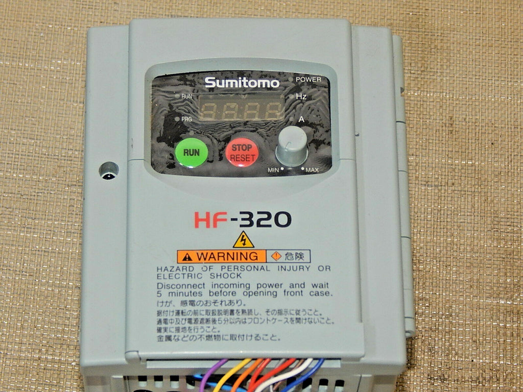  Sumitomo HF-3202-A75-W Frequenzumrichter 0.75KW used