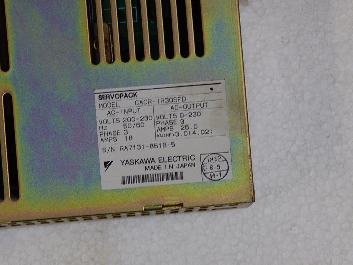 YASKAWA  SERVOPACK  CACR-IR30SFD  s.Bilder