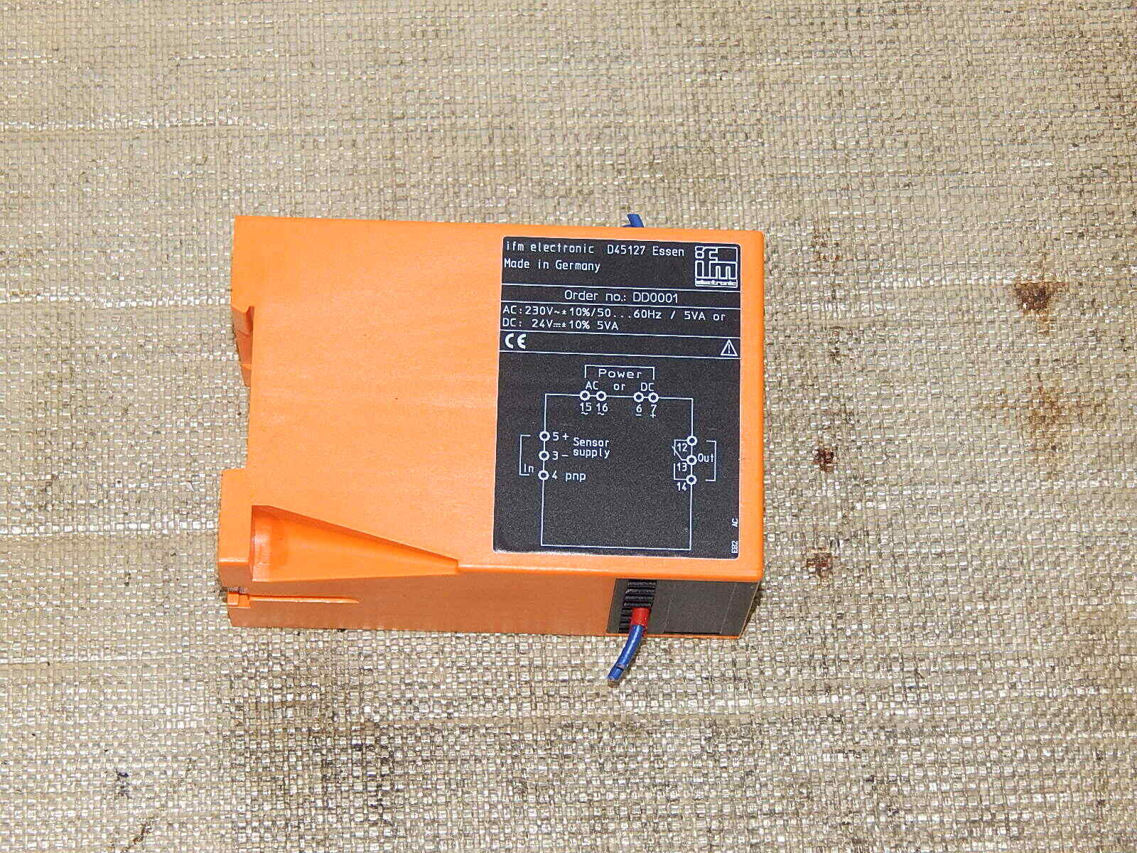  ifm DD0001 speed Monitor drehzahlwächter D 100   DD0001 used