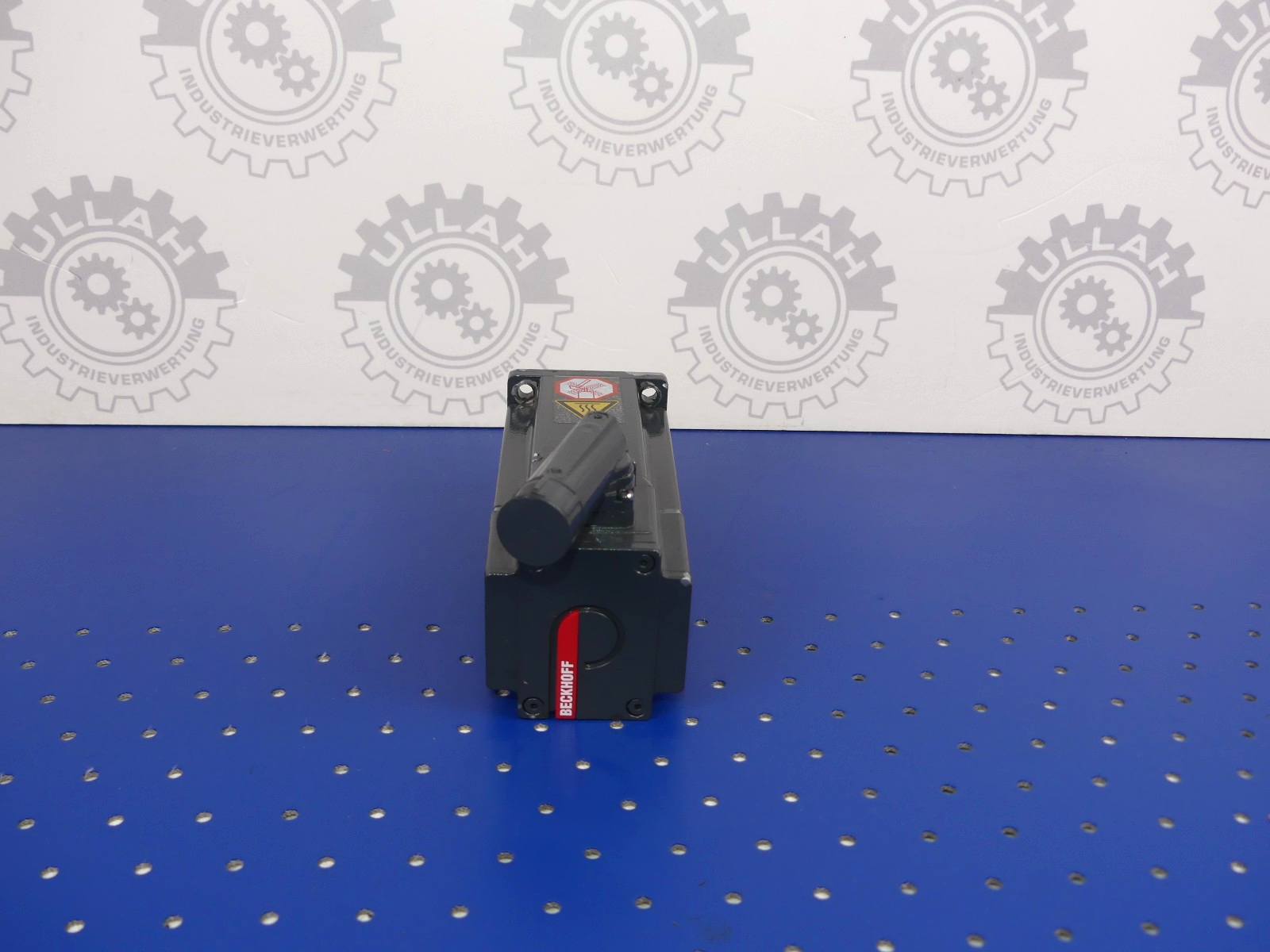 BECKHOFF AM8122-0FH0-0000