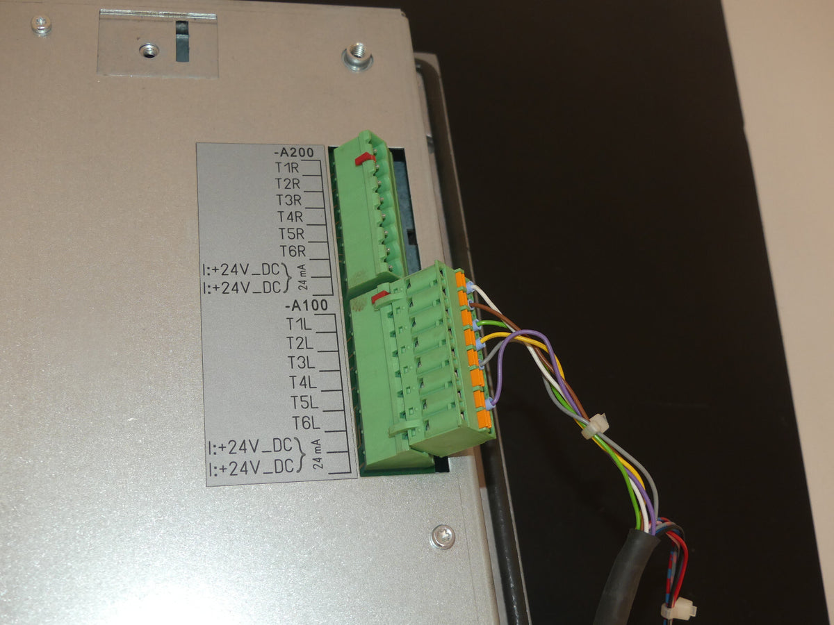 SIEMENS OEP PANEL IPC677C-15 ASE39459153  ES:002 used s.Bilder LEICHT BESCHÄDIGT