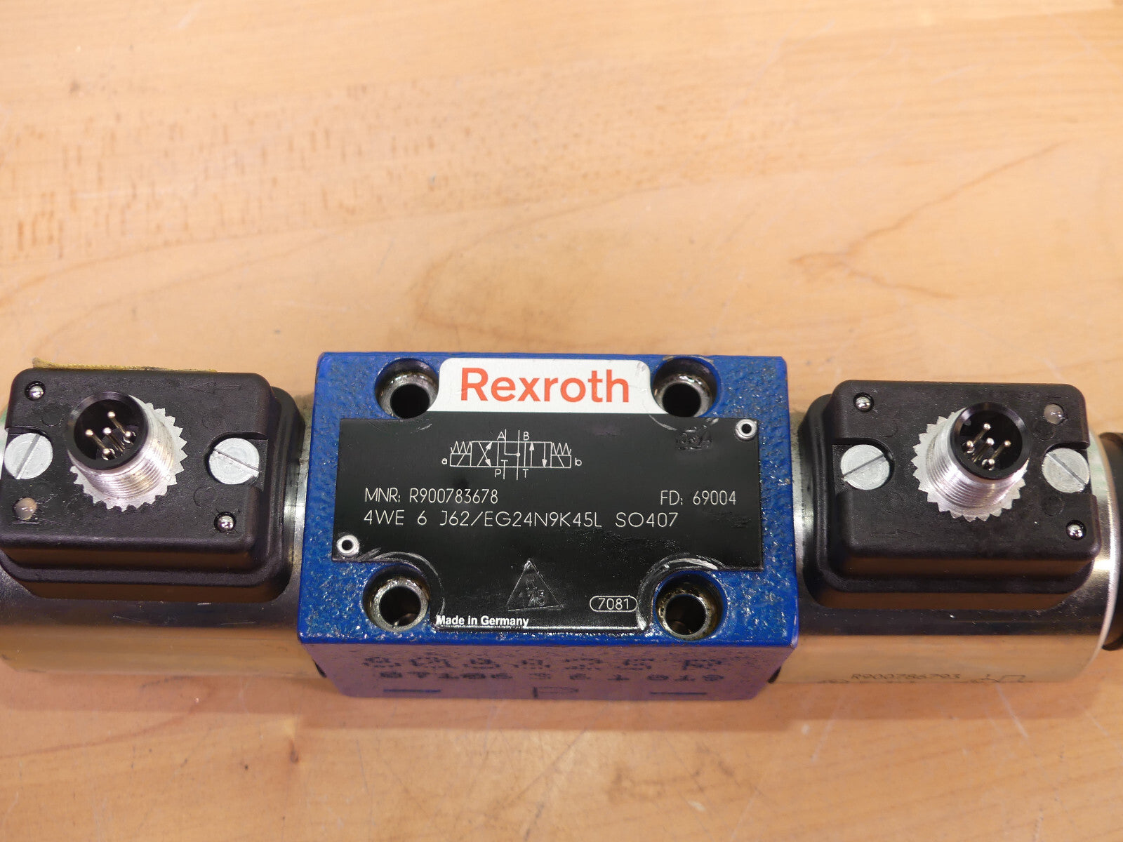 Rexroth 4WE 6 J62/EG24N9K45L SO407  Hydraulik Ventil