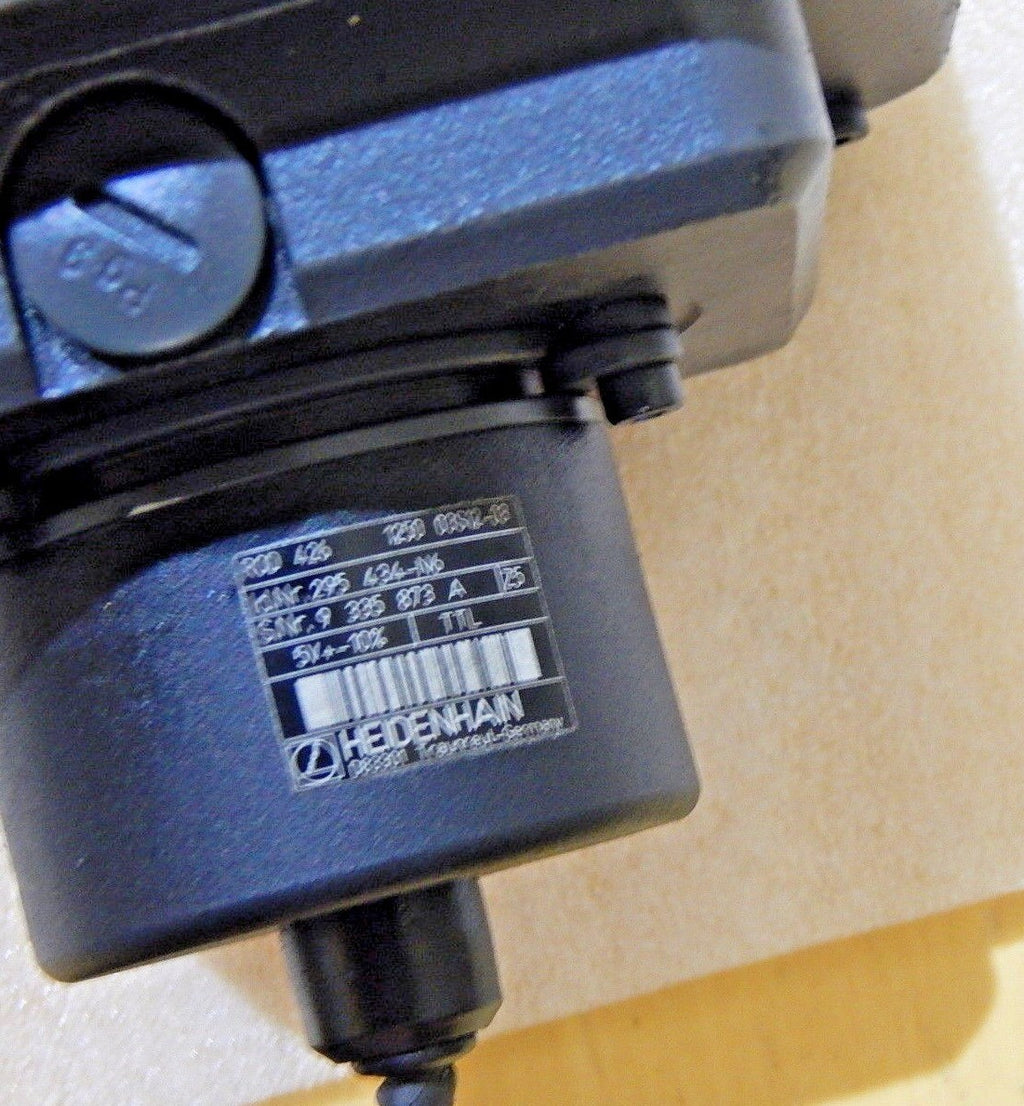 Siemens 3~Brushless Servomotor 1FT5074-0AC01-2-Z +Heidenhain ROD 426 Used