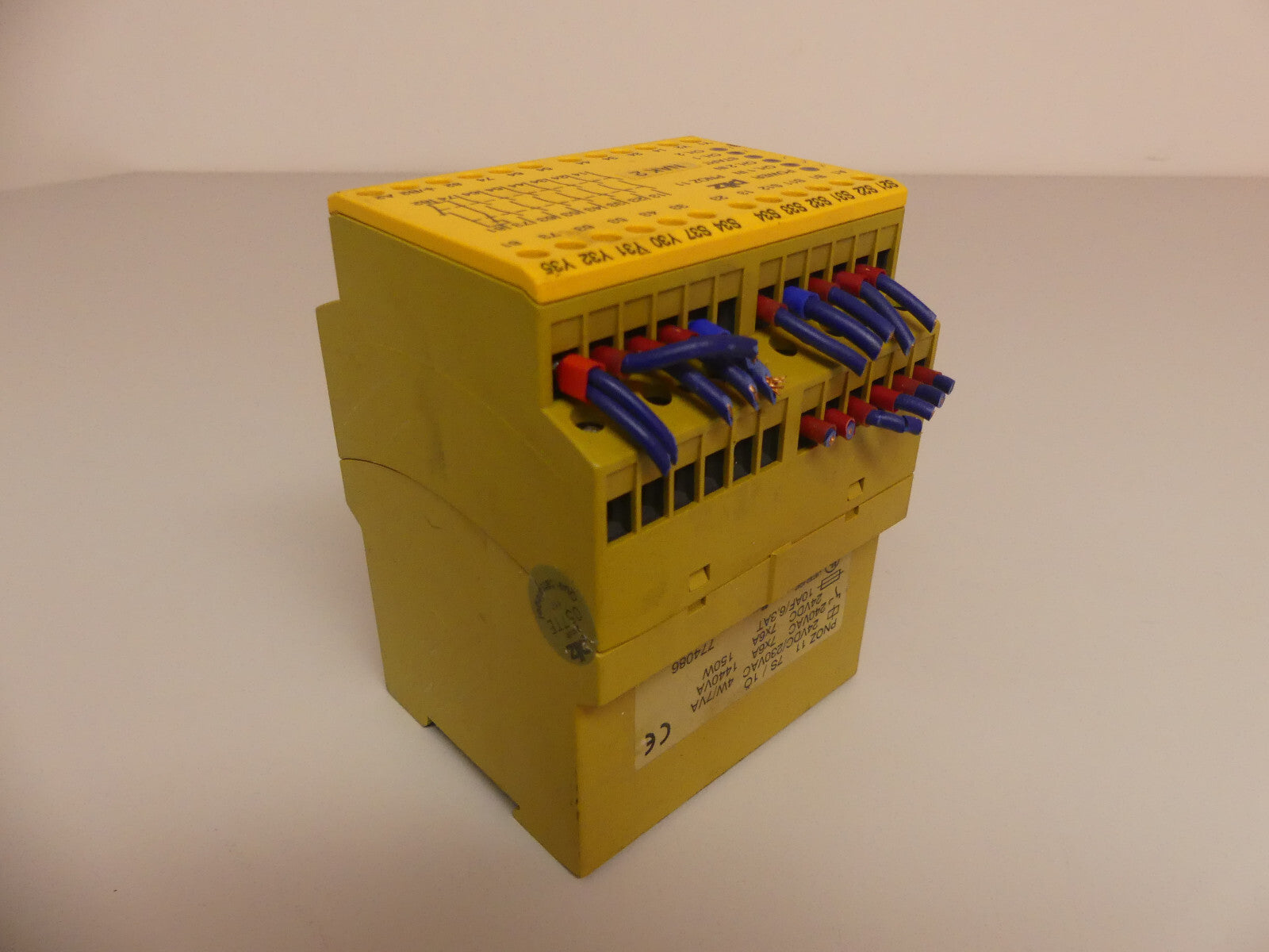 PILZ PNOZ 11 774086