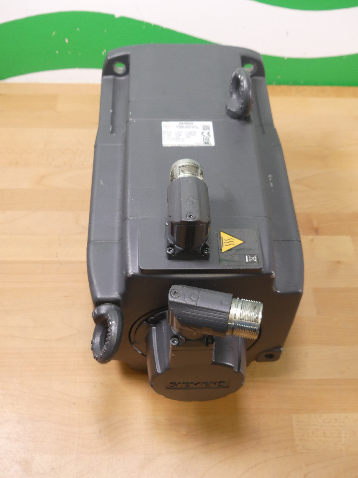 siemens 1FK7084-2AF74-1EH1    1FK70842AF741EH1