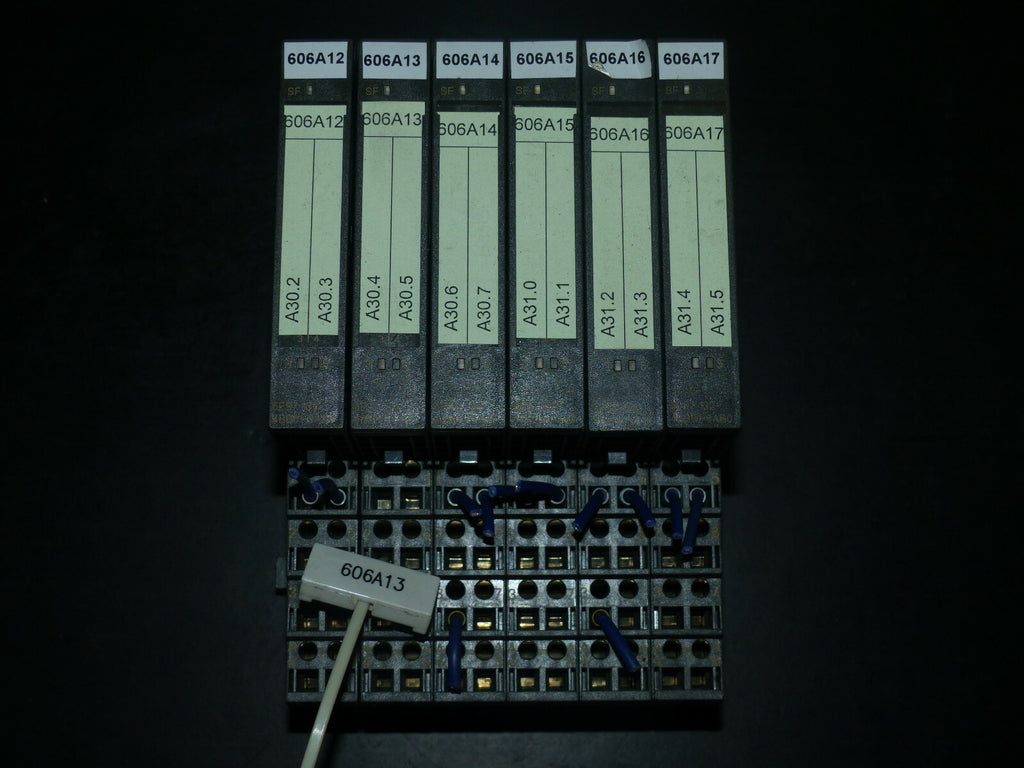 6x Siemens 6ES7 132-4BB01-0AB0