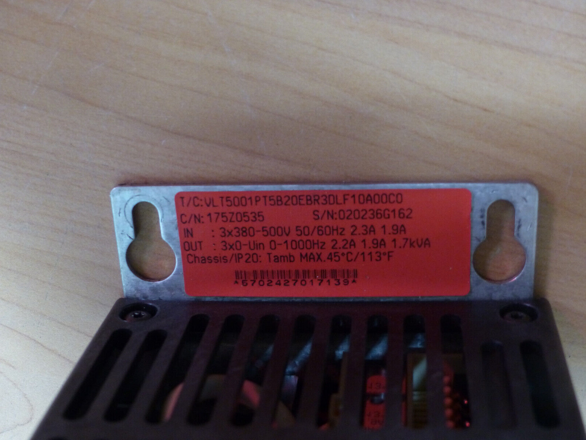 Danfoss VLT 5000 VLT5001PT5B20EBR3DLF10A00C0 175Z0535 1,7kVA   175Z0401