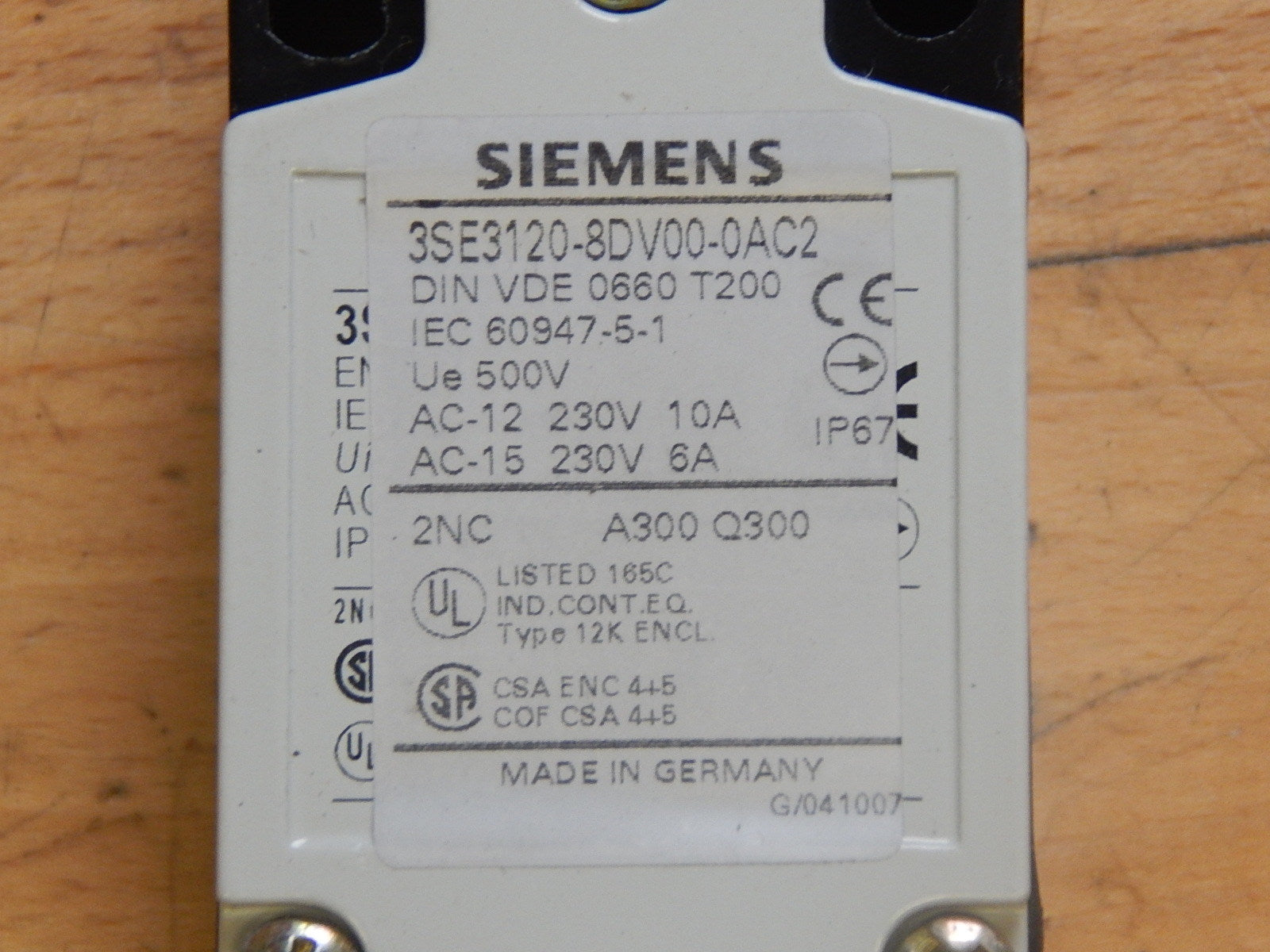  Siemens 3SE3120-8DV00-0AC2  Positionsschalter Unbenutzt