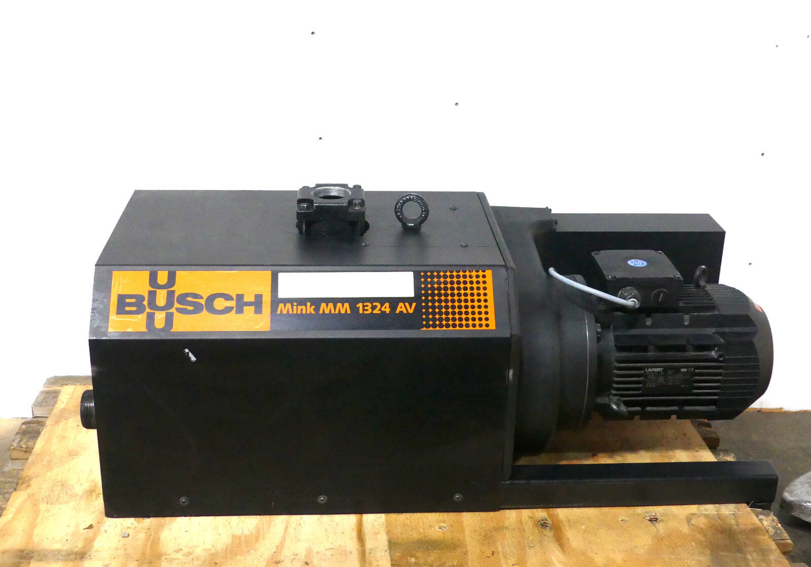 BUSCH Vacuum pump MM 1324 A V03