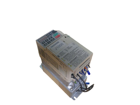 YASKAWA J1000 CIMR-JCBA0003BAA +FUSS.EMV Netzfilter 3GMV-PFI1010-D