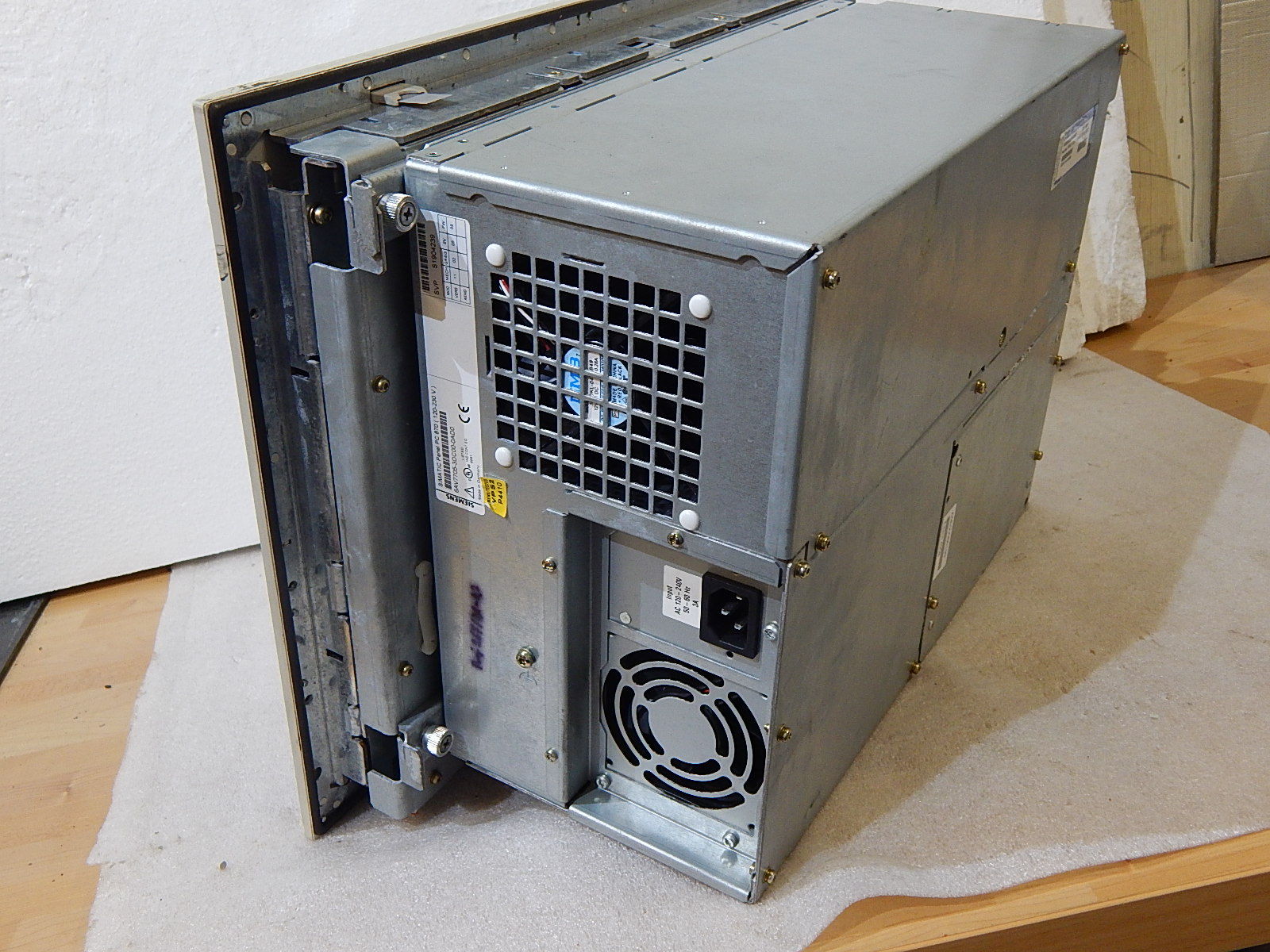 Siemens Simatic Panel PC 870   6AV7705-3DC00-0AD0 