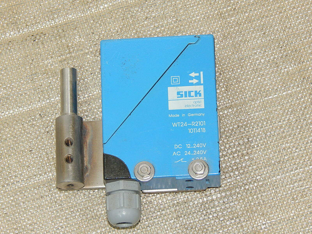 Sick WT24-R2101 Fotoelektrischer Sensor 24-240v  gebraucht