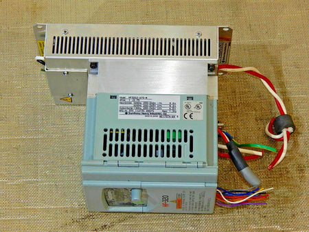  Sumitomo HF-3202-A75-W Frequenzumrichter 0.75KW used