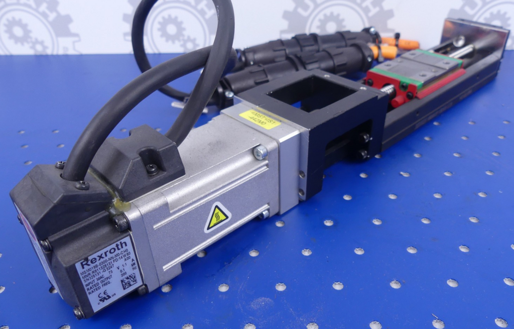 Rexroth MSM019B-0300-NN-M0-CH0 + HIWIN KK5002P 13019U-1228