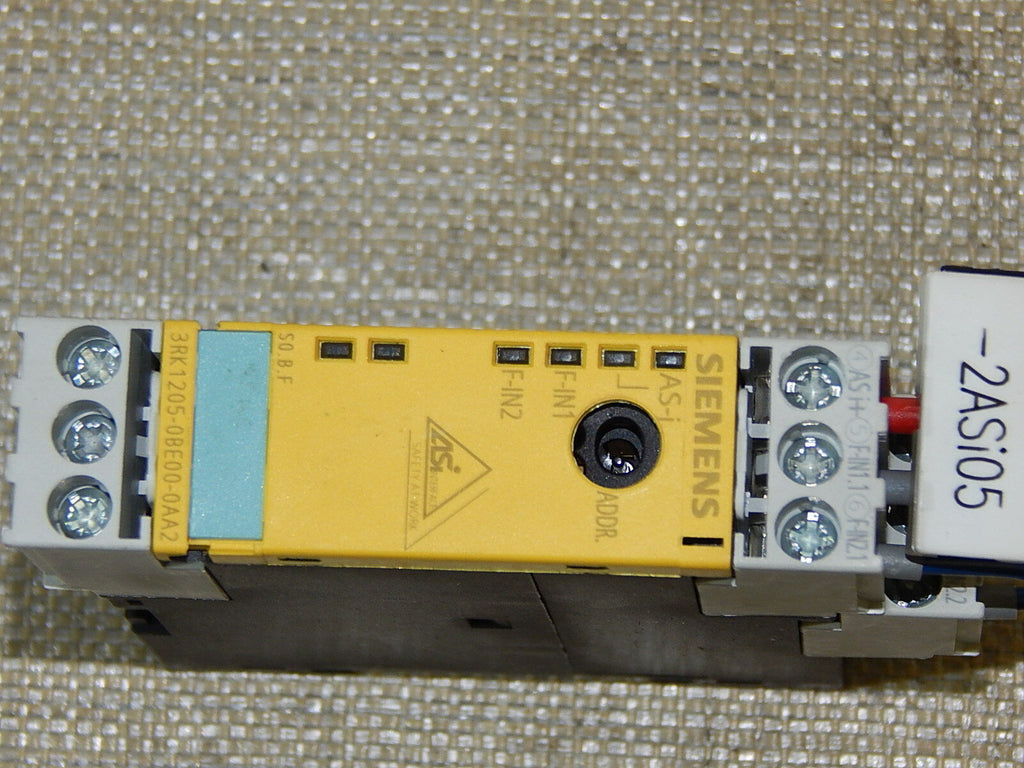 Siemens AS-I SLIMLINE ModuleTyp 3RK1205-0BE00-0AA2 Used