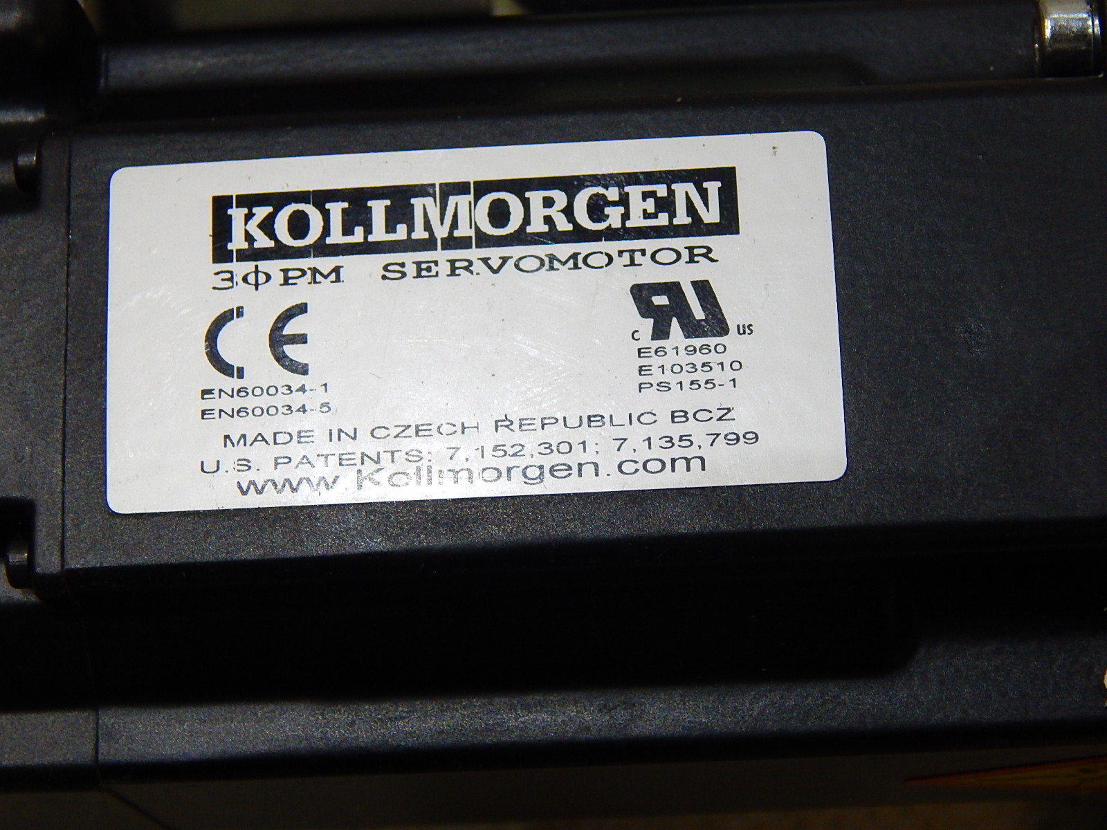 KOLLMORGEN Servomotor AKM22E-ANS2R-02 + Neugart Getriebe WPLE60  i=8